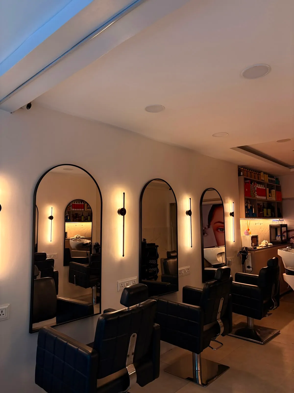 Angel Academy hands-on styling atelier and student live model practice in Ghatkopar East